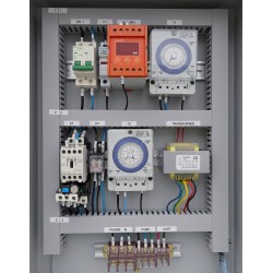 ตู้คอนโทรลสระว่ายน้ำ คุมปั๊ม1.0HP ไฟสระ100W 12VAC - 1
