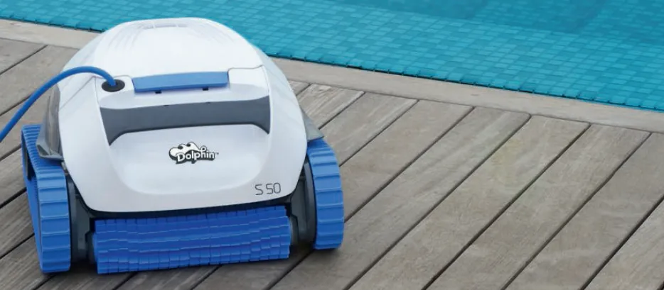 Dolphin S50 in a swimming pool